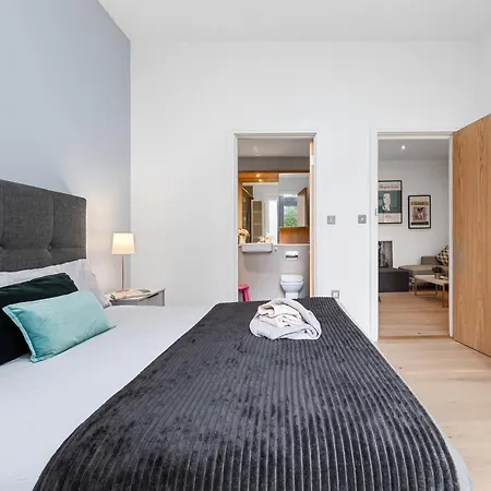 Trendy 2 Bed Flat In Greenwich With Car Parking London Exterior photo